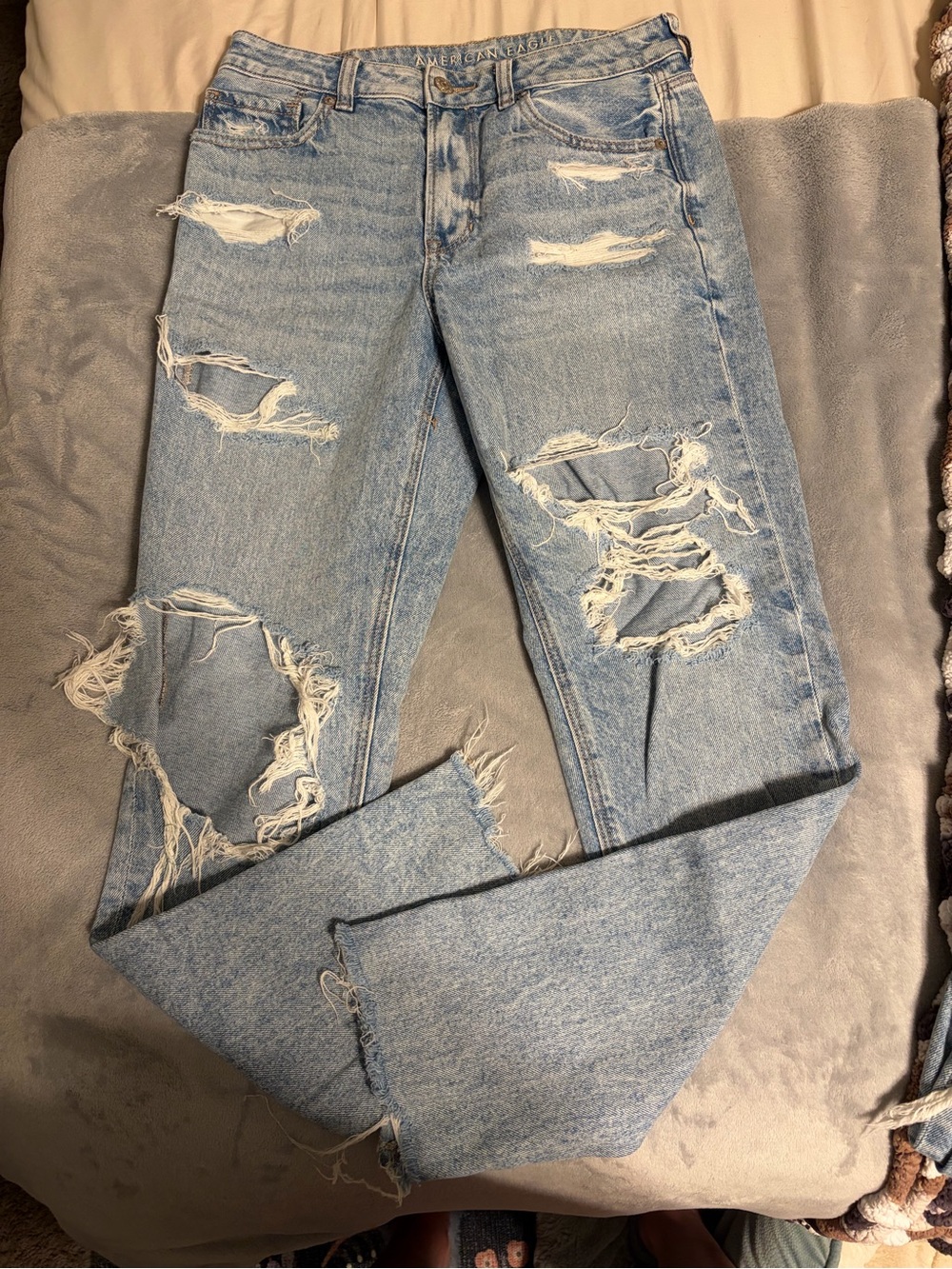 American Eagle Light Blue Distressed Jeans